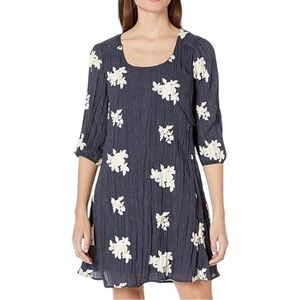 NEW eci New York Boho Shift Dress 3/4 Sleeve Floral Embroidered Blue Large